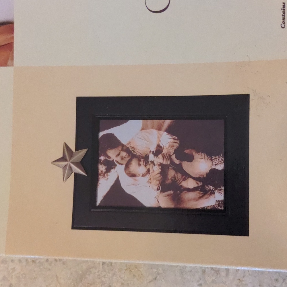 NWT! NIB! Carr Frames 5"x7" Connections Picture Frame Black Wood Gold Star - Picture 3 of 10